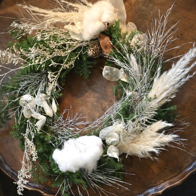 白いクリスマスリース