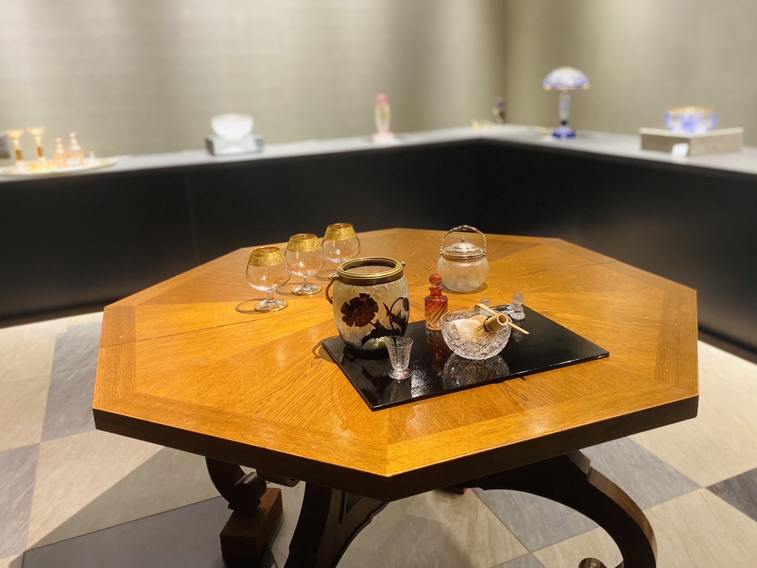 Loto Teaceremony feat, Baccarat  井村美術館